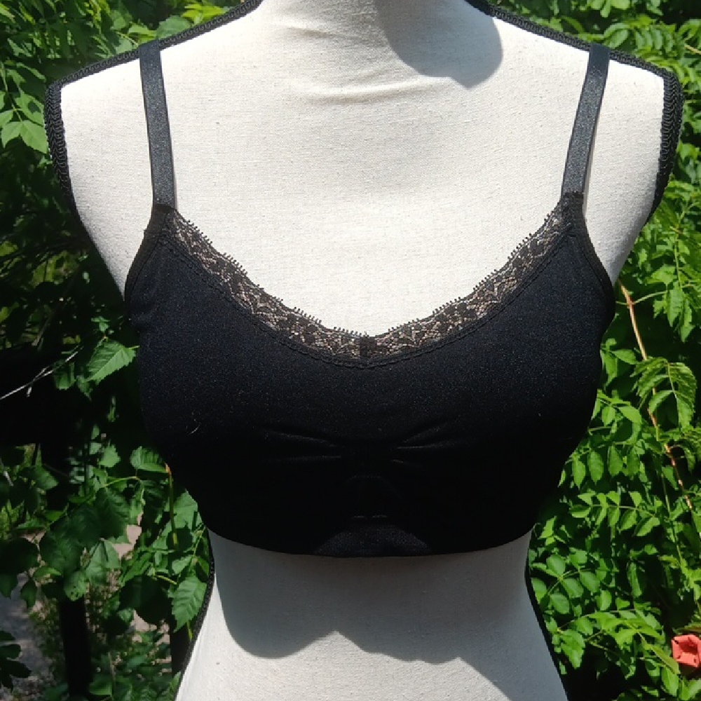 Elegant Black Lace Trim Bralette